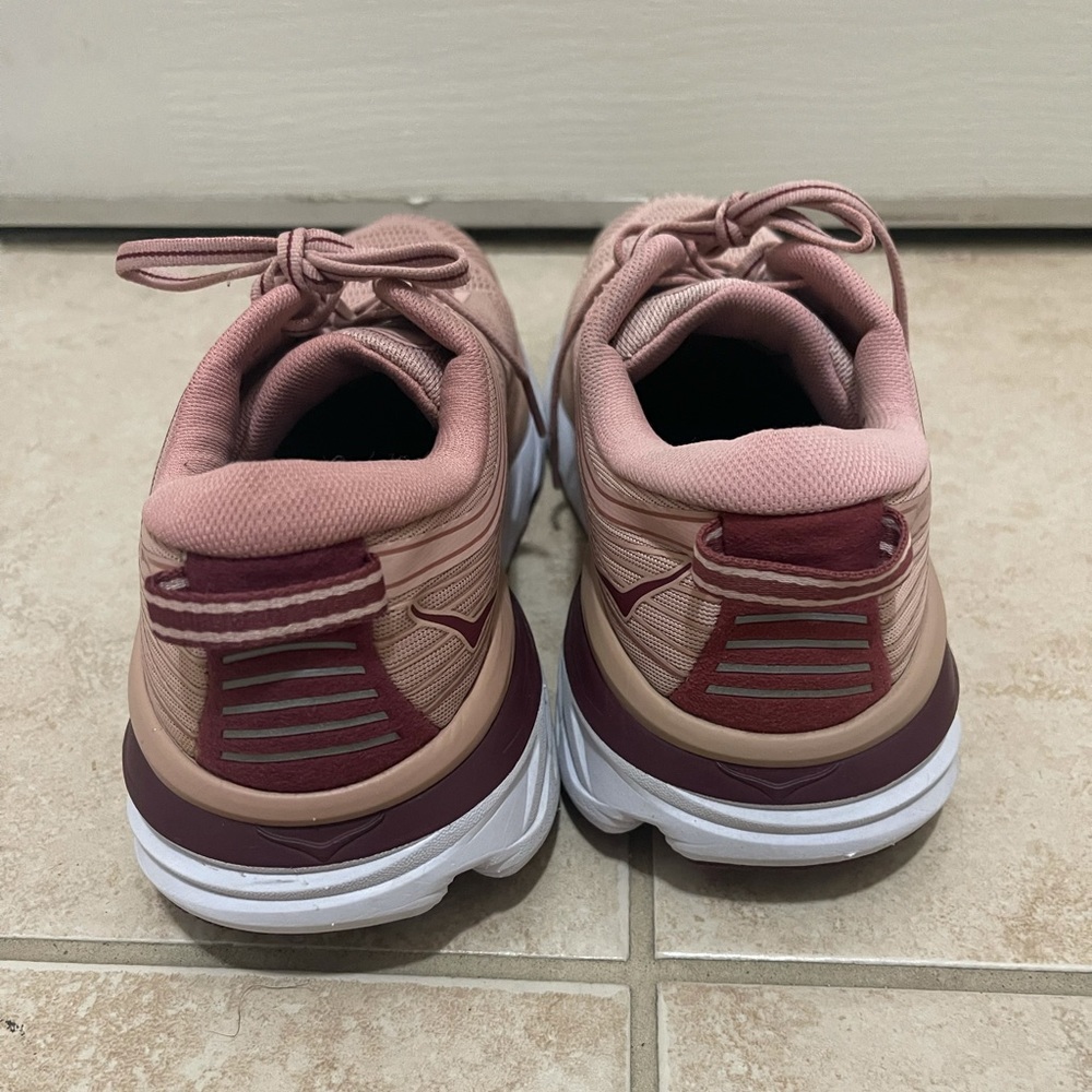 Hoka Bondi 7